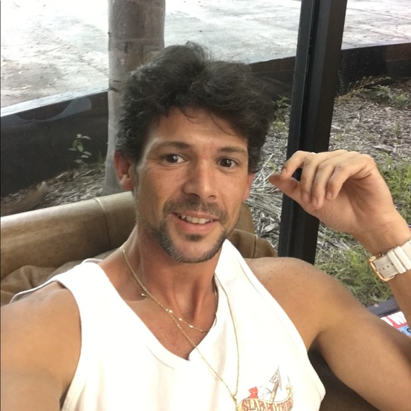 Meet your Posher “The Magic man” - Picture 3 of 3